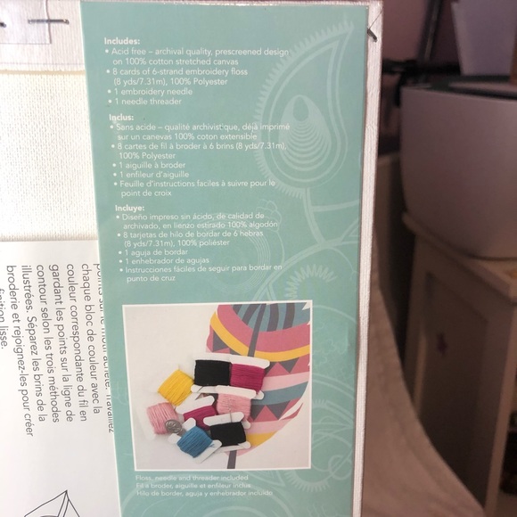 FINAL SALE- LEAVING CLOSET-NO FURTHER DISCOUNTS - Picture 5 of 8